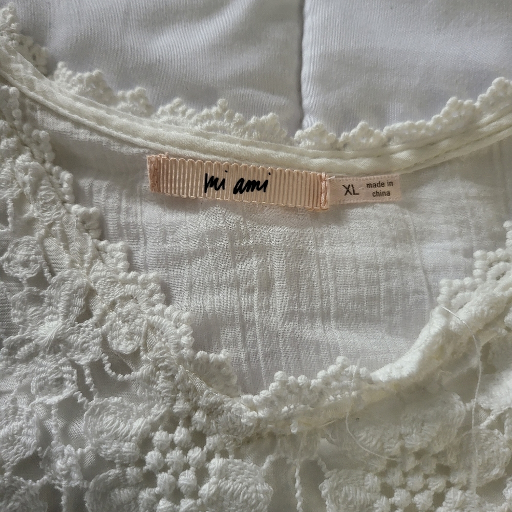 Mi Ami XL over the head top